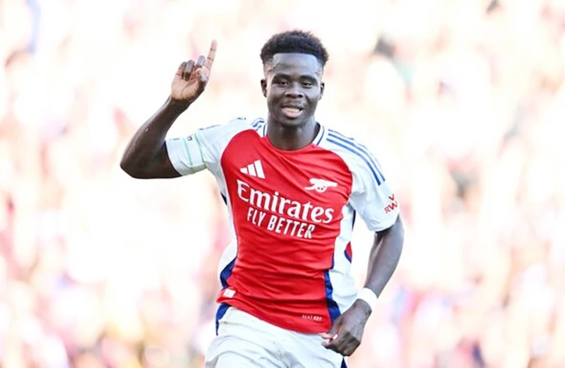 Bukayo Saka truyền cảm hứng trong chiến thắng 3-1 của Arsenal trước Southampton.