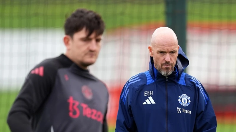 Harry Maguire tin rằng không thể đổ hết lỗi cho HLV Erik ten Hag vì chuỗi phong độ kém cỏi của Man.United.